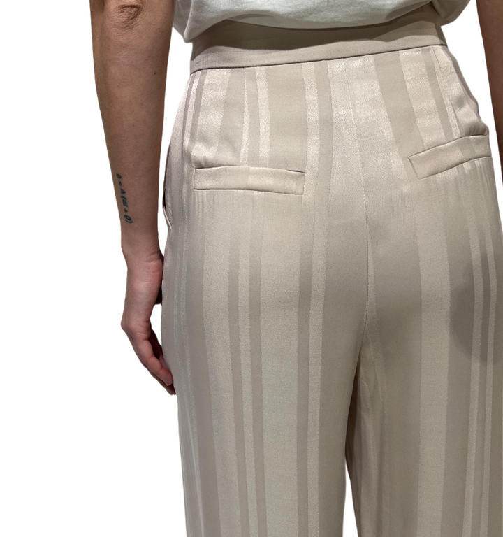 L’ARMADIO DI LULÙ - PANTALONE CON PINCES RIGHE