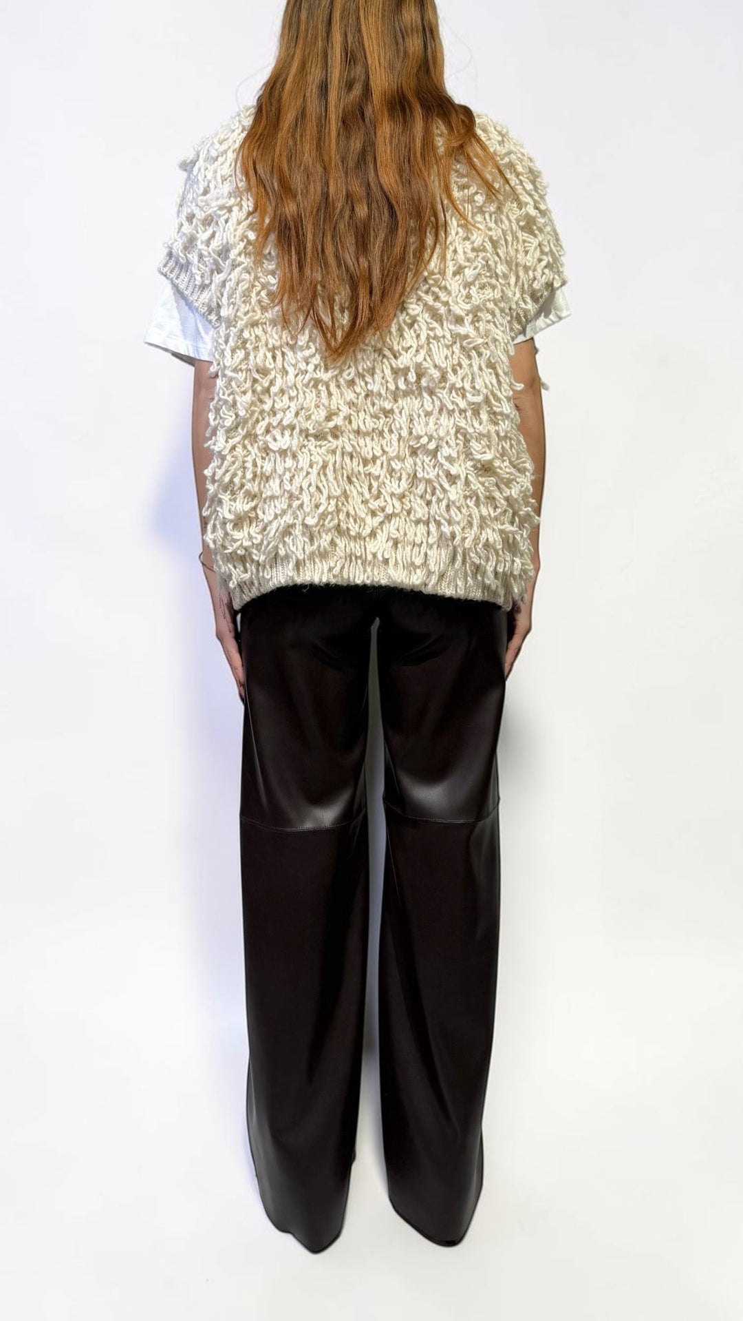 TENSIONE IN - GILET IN MAGLIA CON FRANGE
