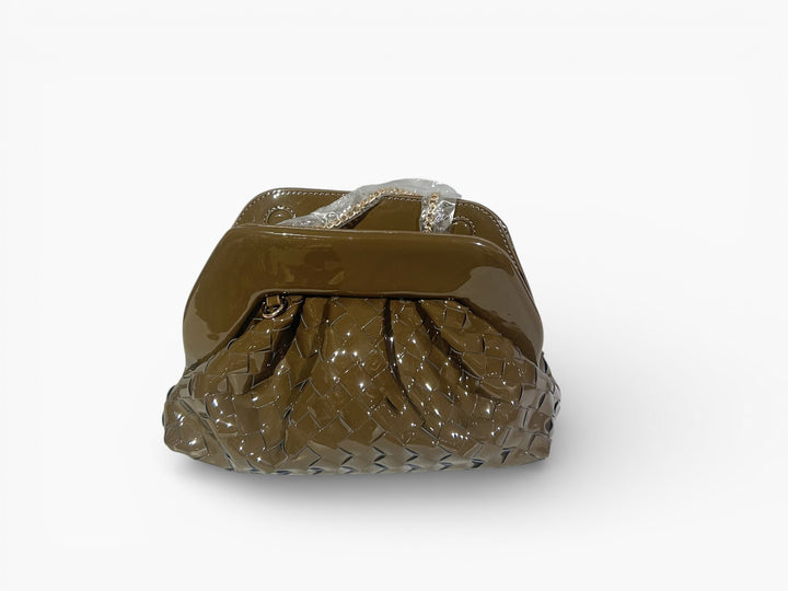 CLUTCH INTECCIATA CON MANICO IN PVC