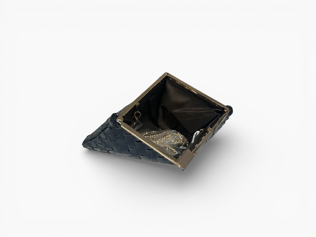 CLUTCH INTECCIATA IN PVC
