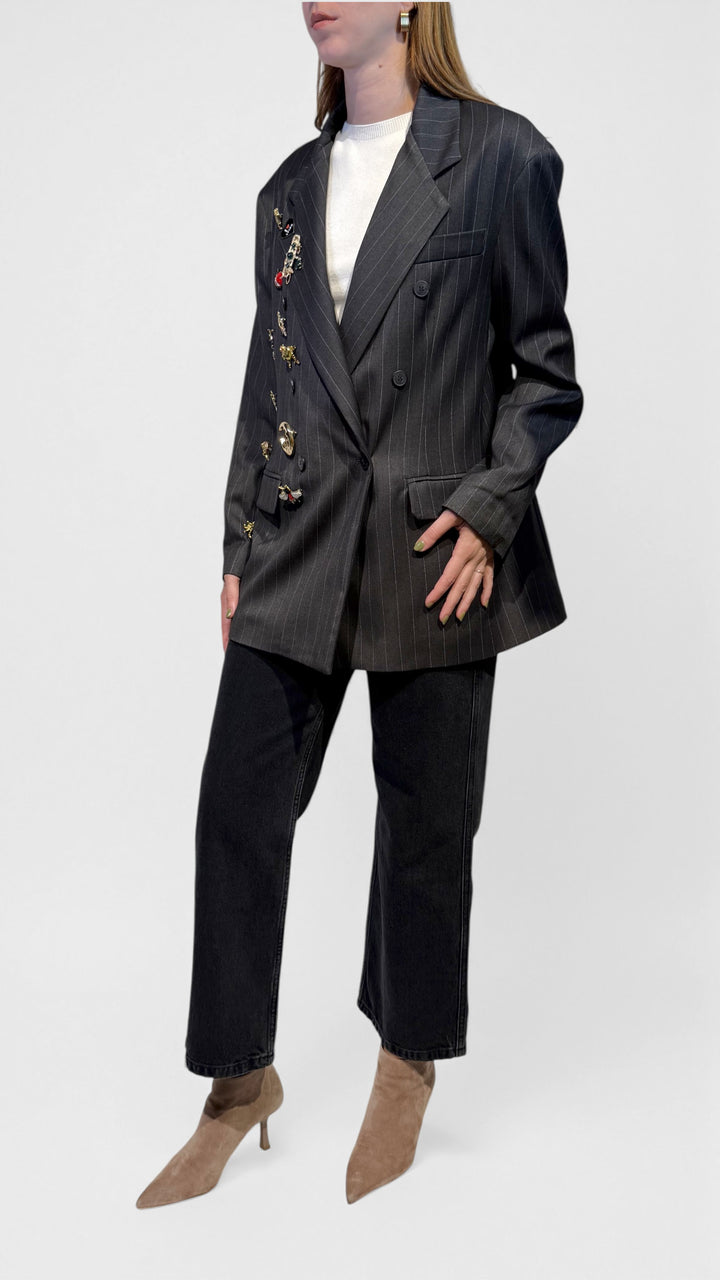 TENSIONE IN - BLAZER DOPPIOPETTO CON SPILLE