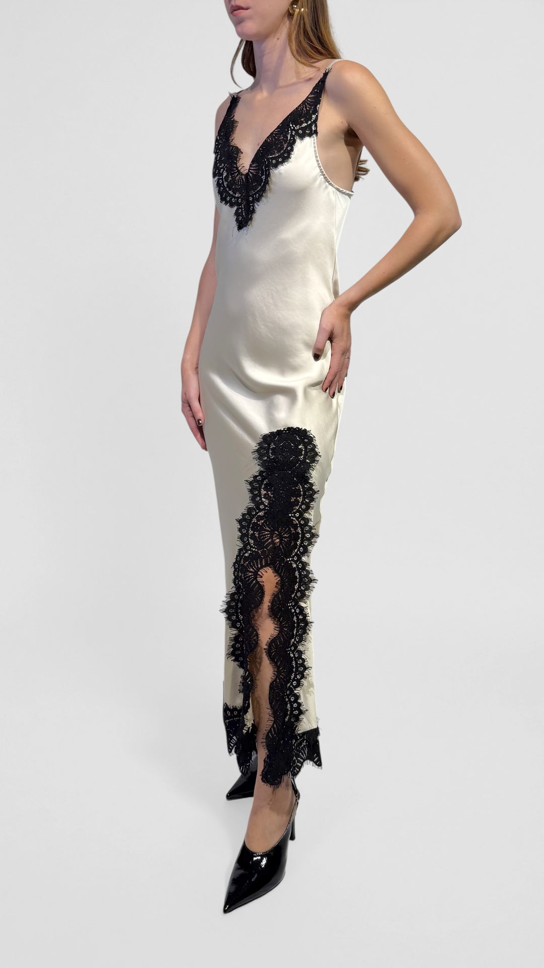 TENSIONE IN -  ABITO SOTTOVESTE CON PIZZO