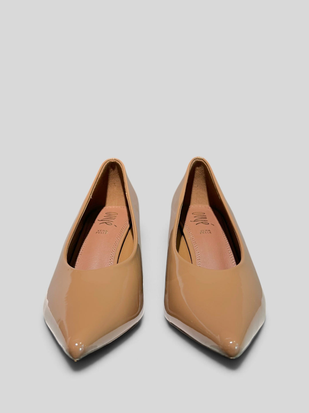 OVYÈ - DECOLLETE IN VERNICE